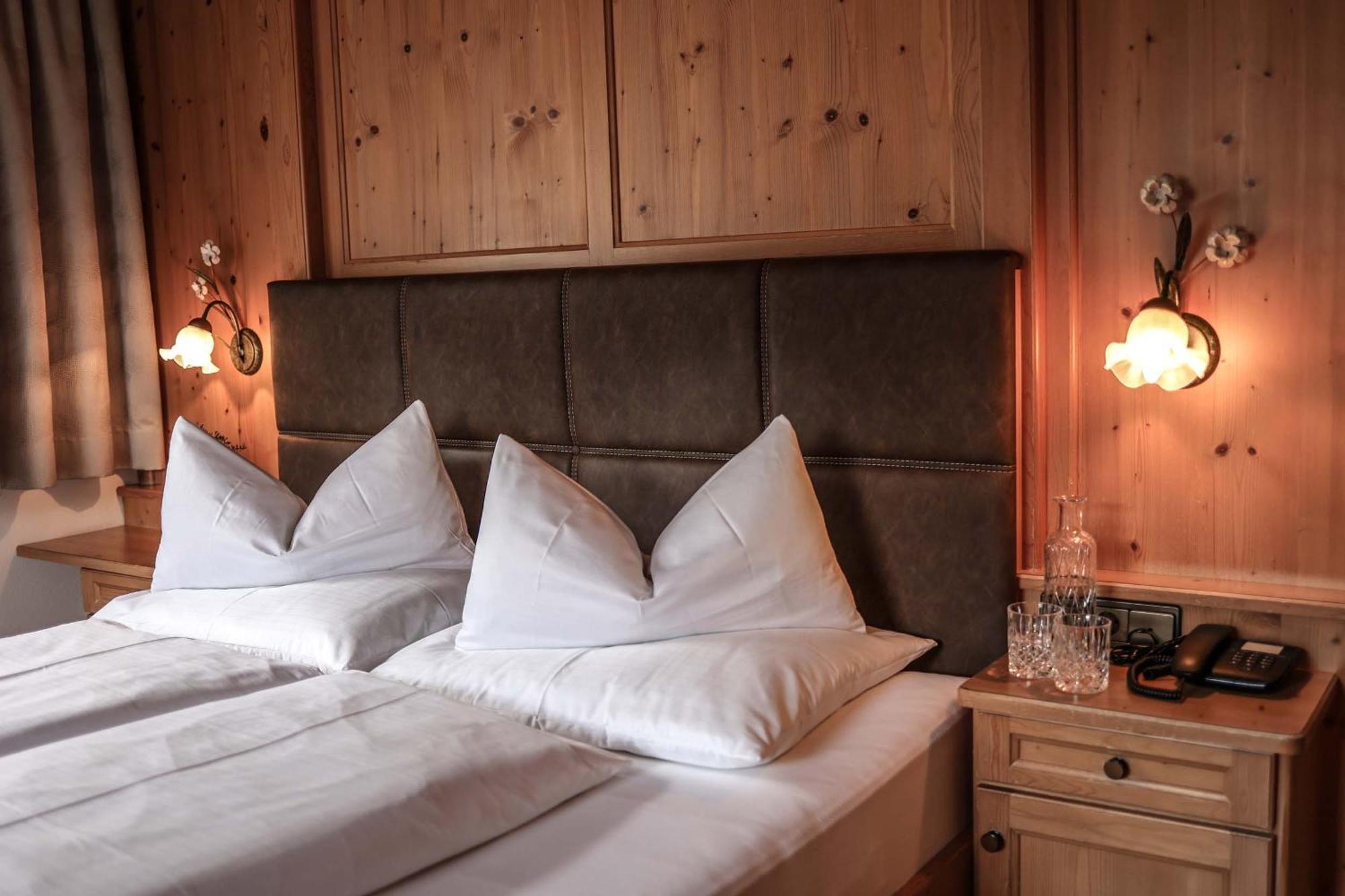 Metzgerwirt Hotel Hippach Eksteriør billede