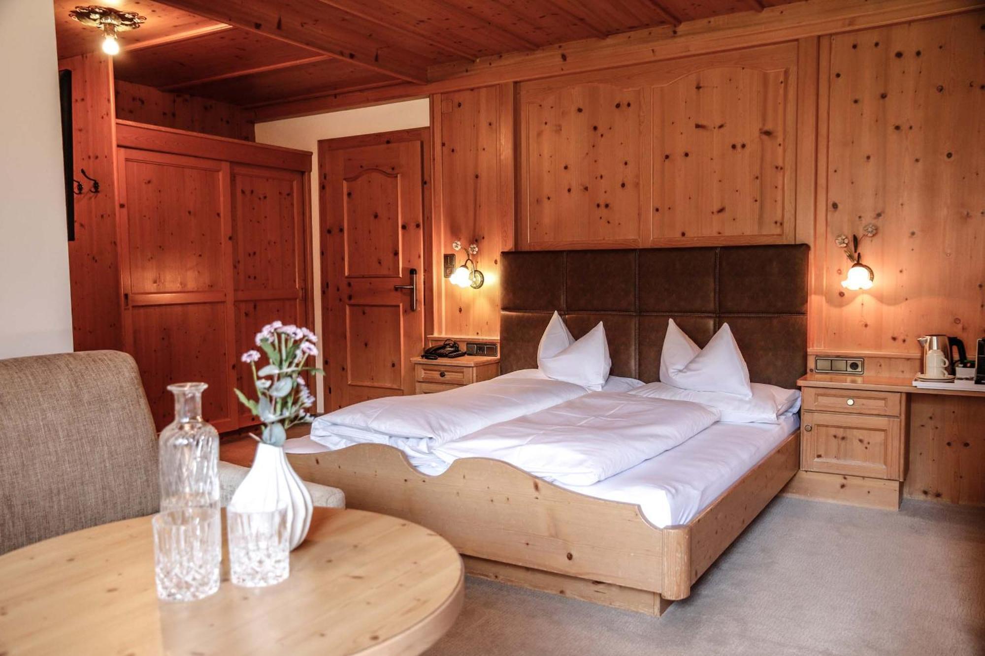 Metzgerwirt Hotel Hippach Eksteriør billede