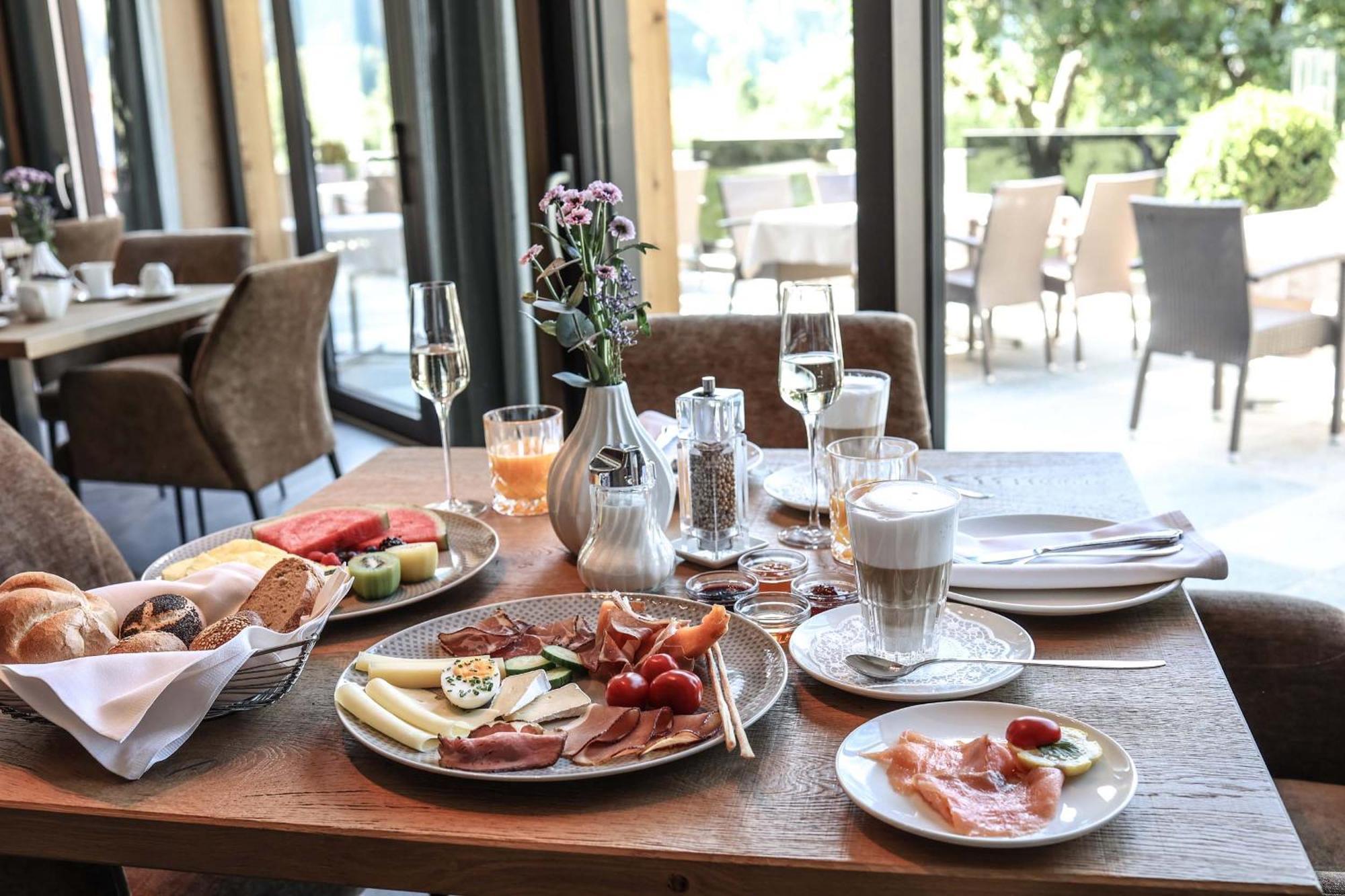 Metzgerwirt Hotel Hippach Eksteriør billede
